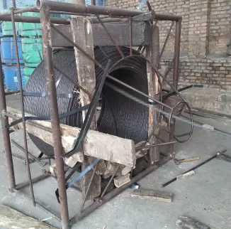 Which steel strand coil is easier to lay out ?