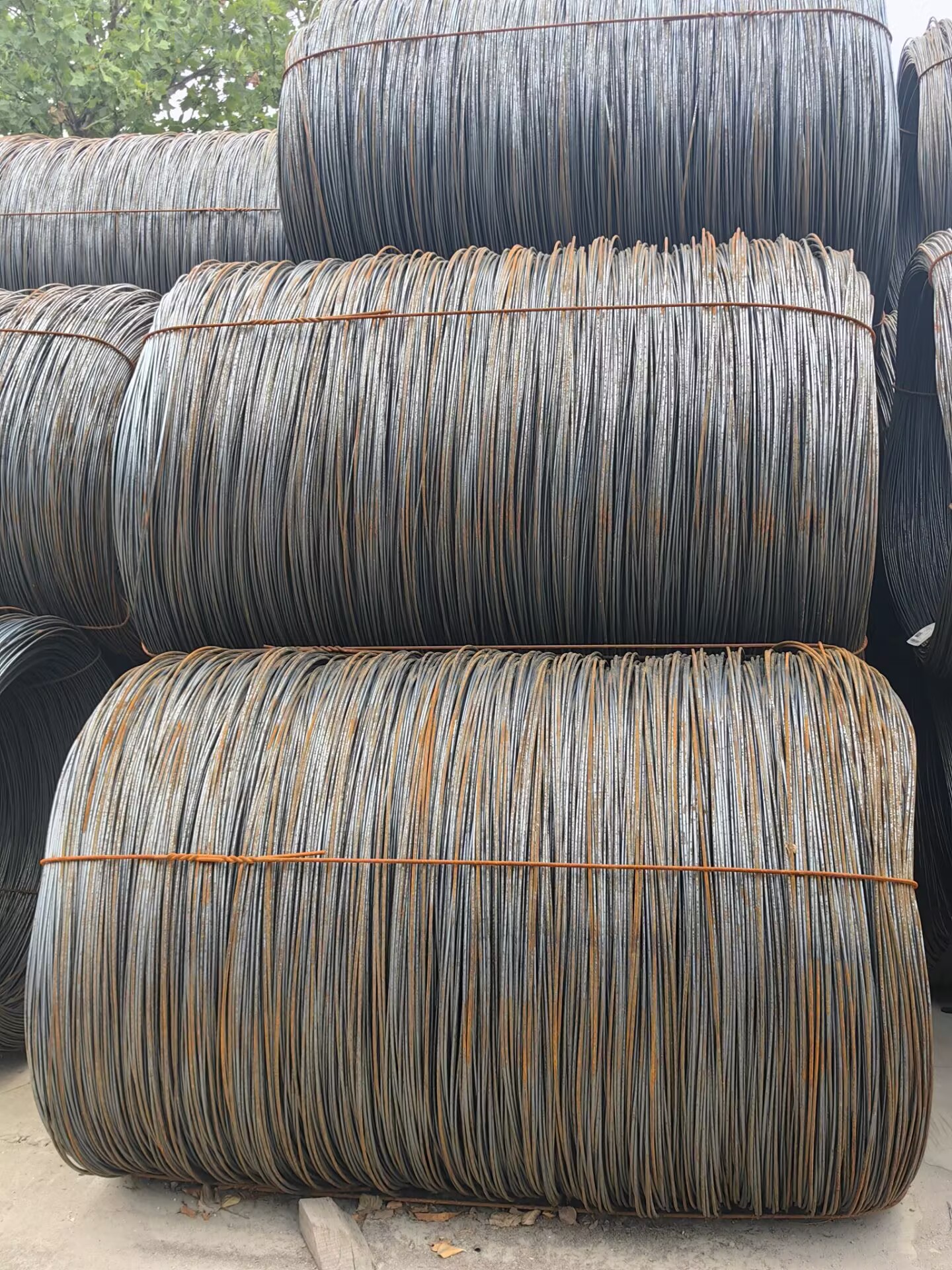 Reasons and benefits of pickling and phosphating steel strands .