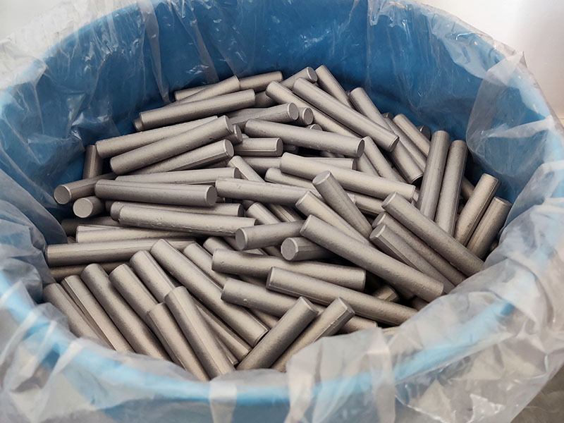 What Are the Application Advantages of Titanium Carbide (TiC) Rods?cid=43