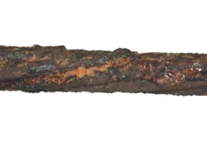 Crisis signals of prestressed steel strands --- yellow rust and red rust?(I)