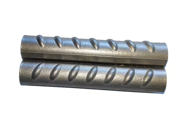 TM52 Titanium Carbide Threaded Rod