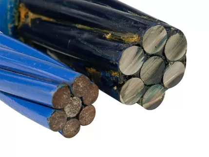 What Are the Advantages and Uses of Unbonded PC Strands?