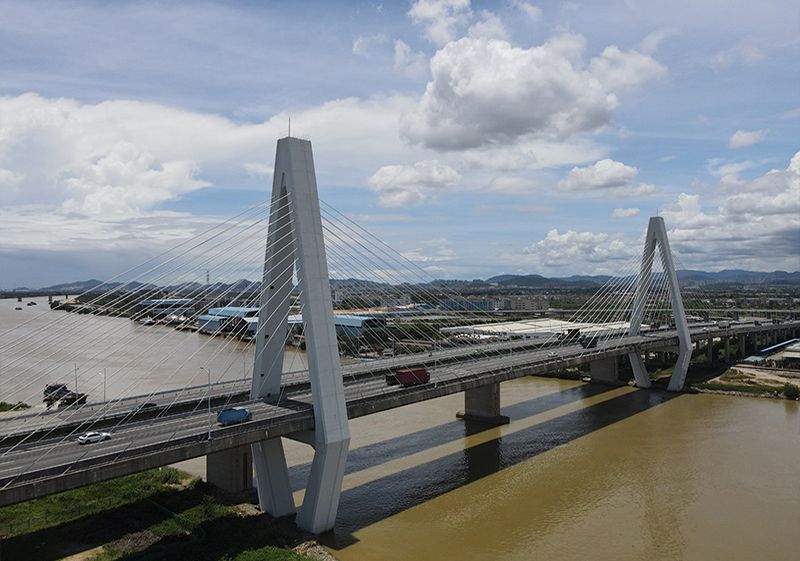 Parallel Steel Wire Stay Cable System of Cable-Stayed Bridge
